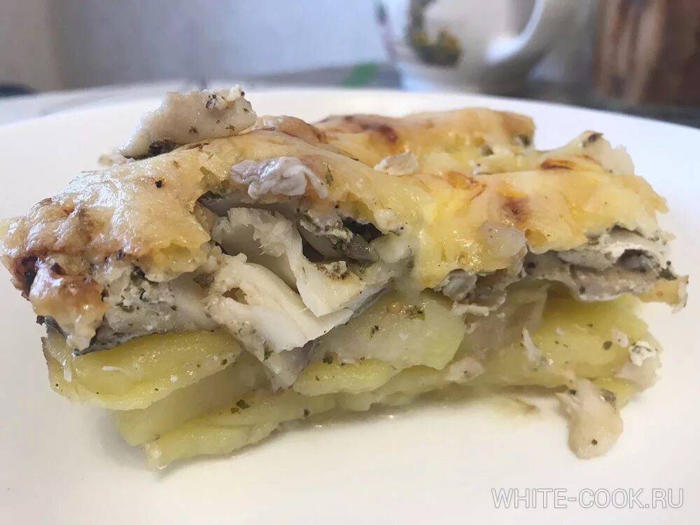 Пангасиус в духовке с картошкой. Рыба в духовке с картошкой и сыром.