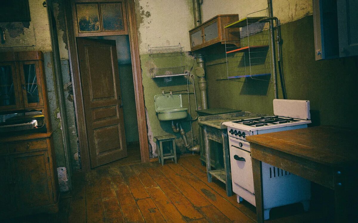 Московская коммуналка. Советская кухня. Старая квартира. Комната в коммуналке. Кухня в старой квартире.