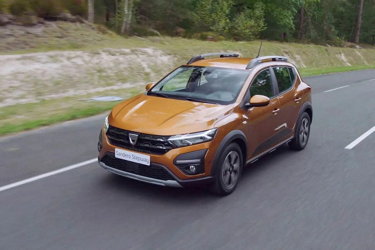 Stepway 2021 года. Рено логан степвей 2022. Renault sandero stepway 2022. Рено сандеро степвей 2021. Сандеро степвей 2022.