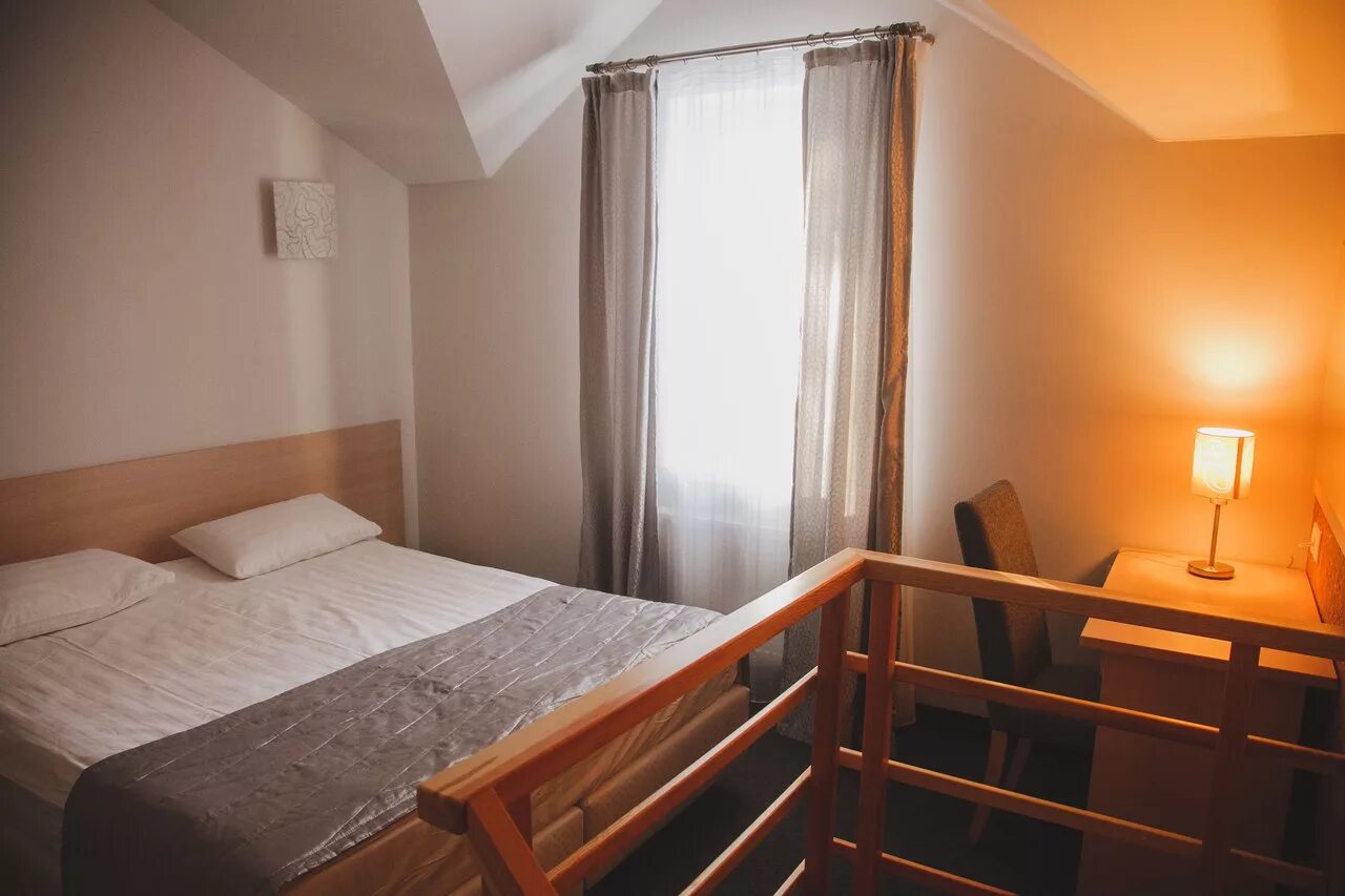 Гостиница центральная самара. Hotel samara lux. Отели 2*. Отель две сосны сочи навигатор. Отель x2d.