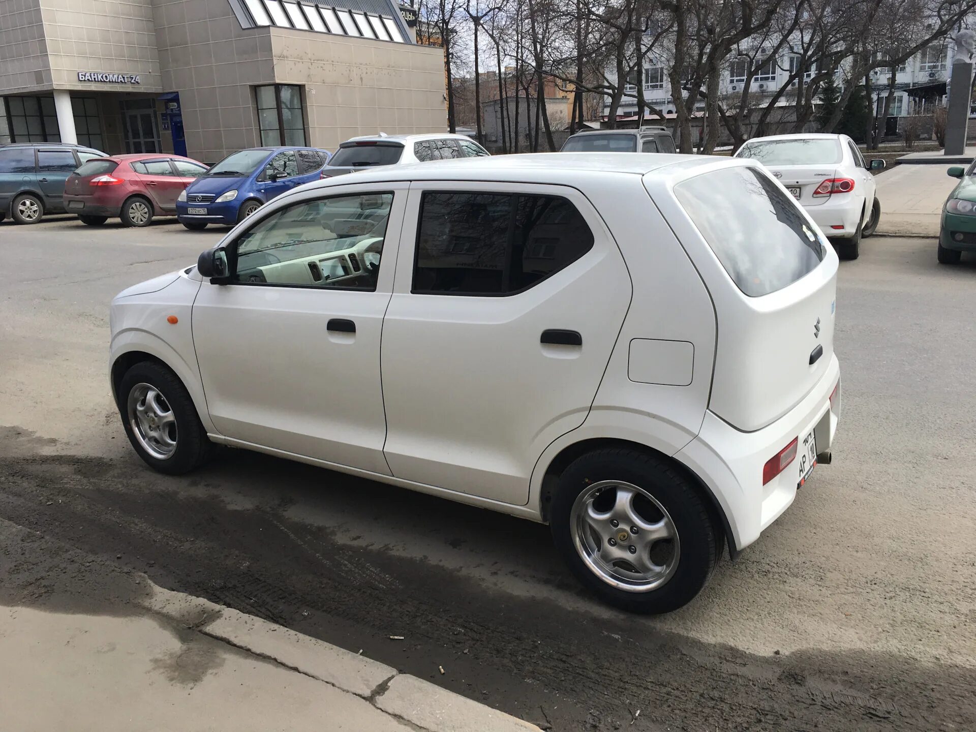 Сузуки альто ван клиренс. Suzuki alto 8 поколение. Suzuki alto 2017. Suzuki alto 8. Сузуки альто 8.