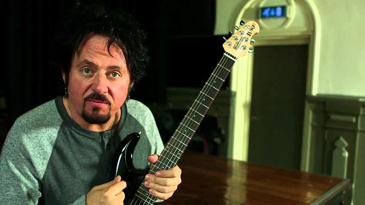 Steve lukather. Steve lukather toto. steve lukather - luke. steve lukather 1982.