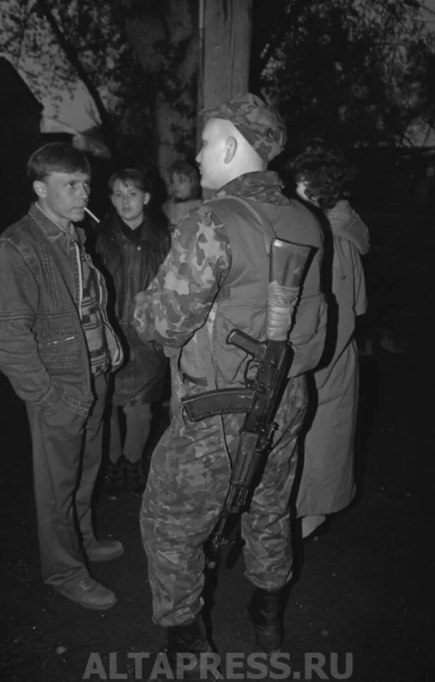 Омон в 90. Спецназ альфа 90е. Спецназ 90-е. Омон в 90. Омон в 90.