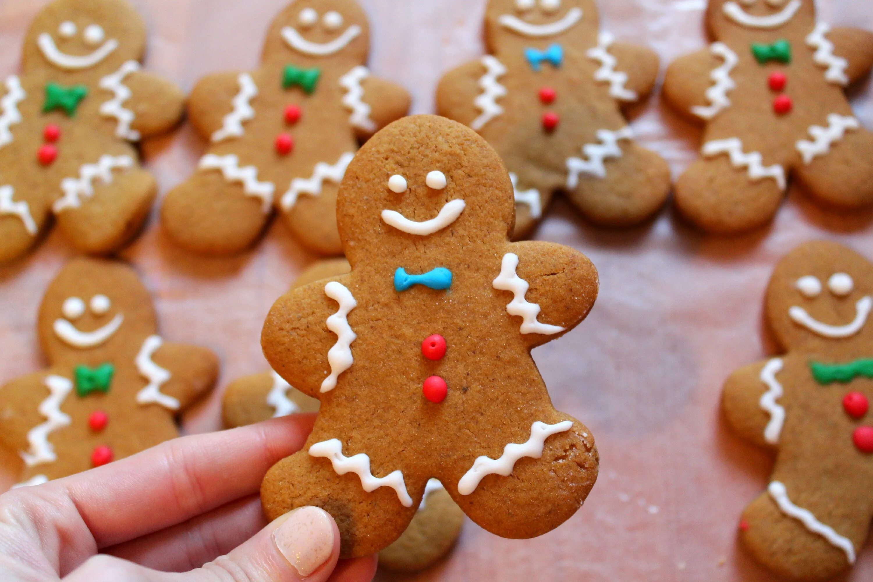 пряничный человечек. Gingerbread man рождество. имбирный человечек. пряничный человечек шрек. имбирный человечек.