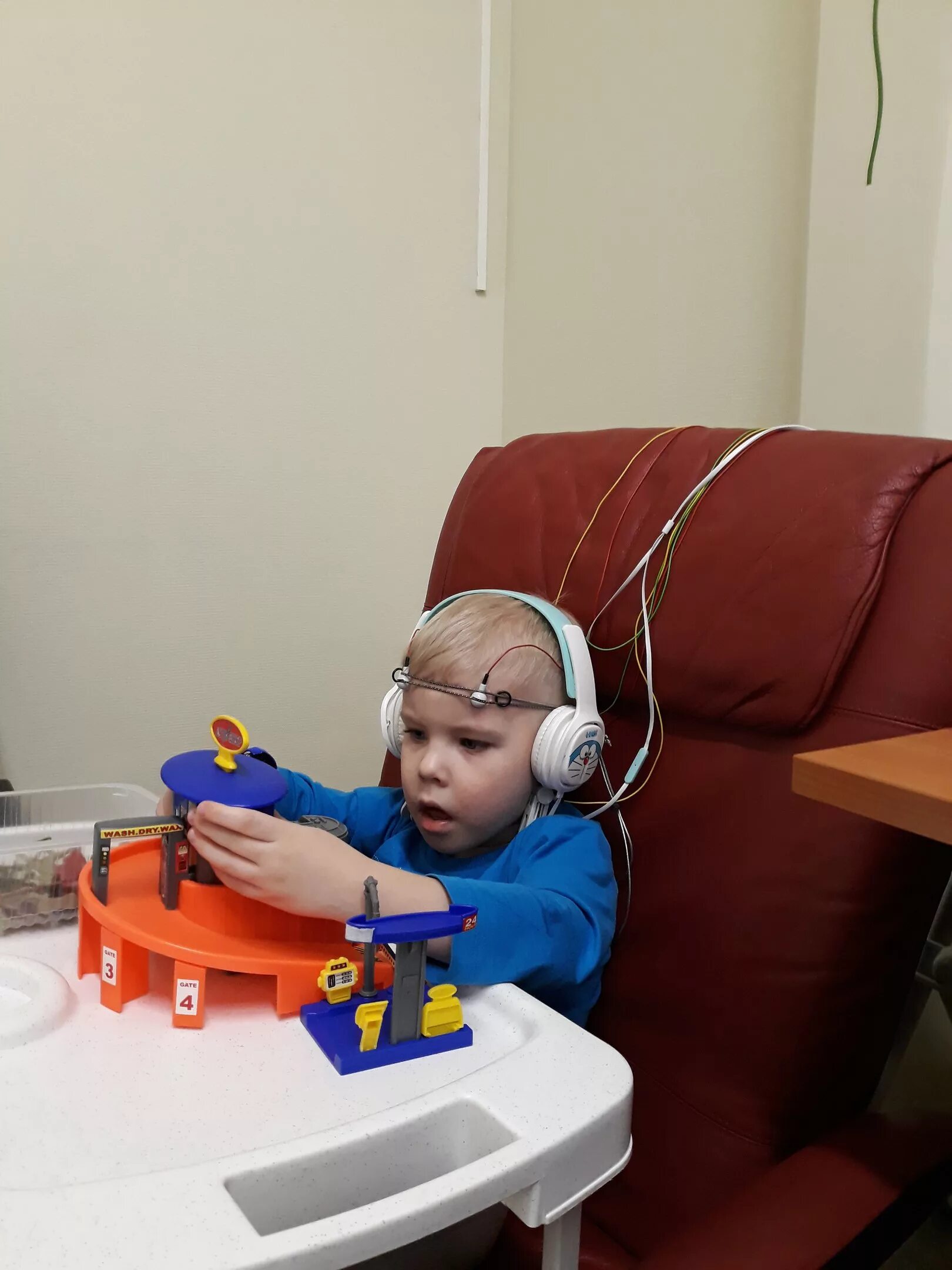 Томатис петербург. Бак биоакустическая коррекция. Центр биоакустической коррекции спб. Биоакустическая коррекция «томатис». Томатис бак.