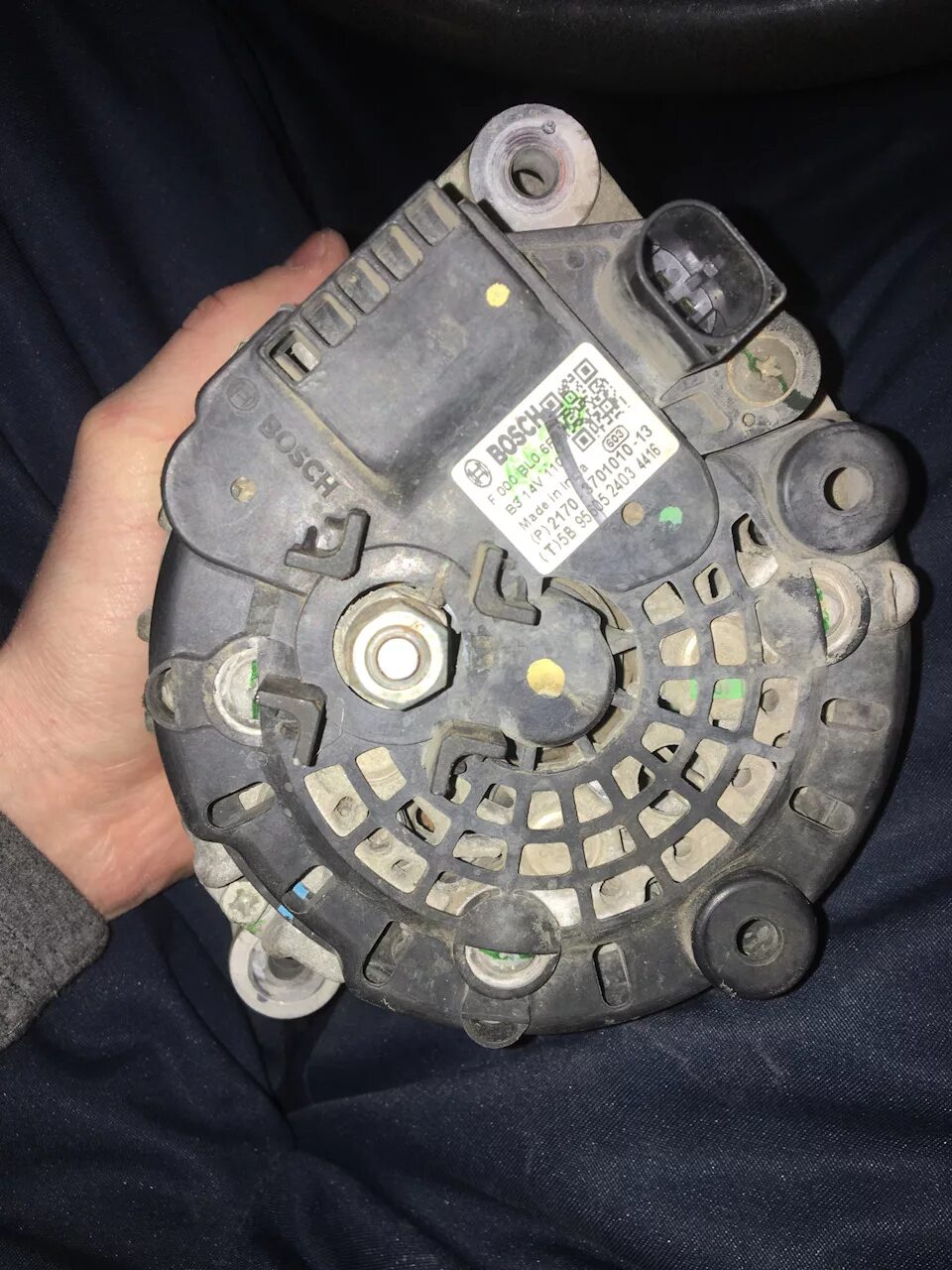 Генератор bosch. Генератор bosch 110a гранта. Генератор 0 124 655 488. 89842763216 генератор бош. Генератор bosch 09860348.