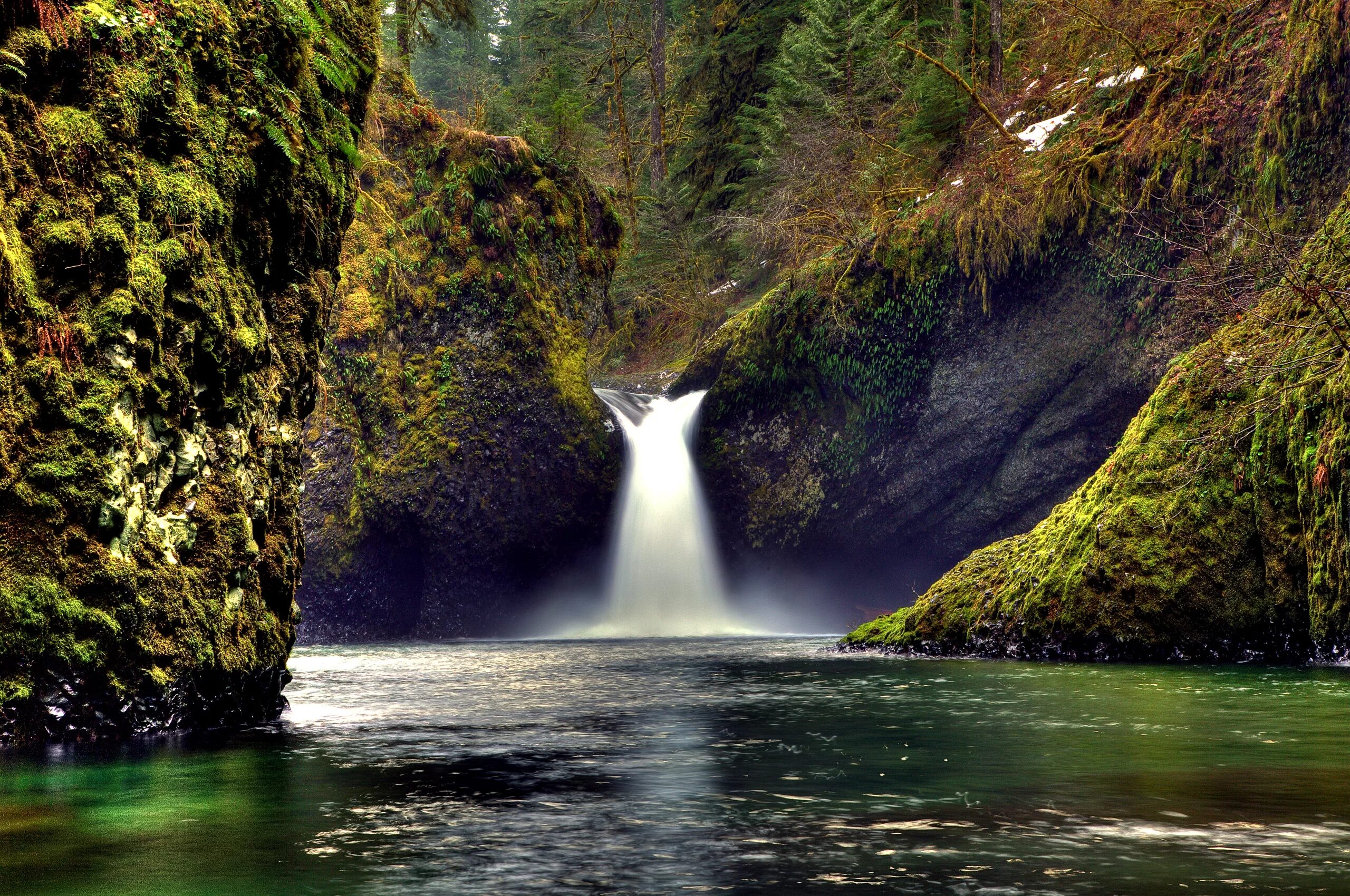 Природа водопад. Красивые водопады. Водопад в горах. Водопад у озера. Установить на экране природу