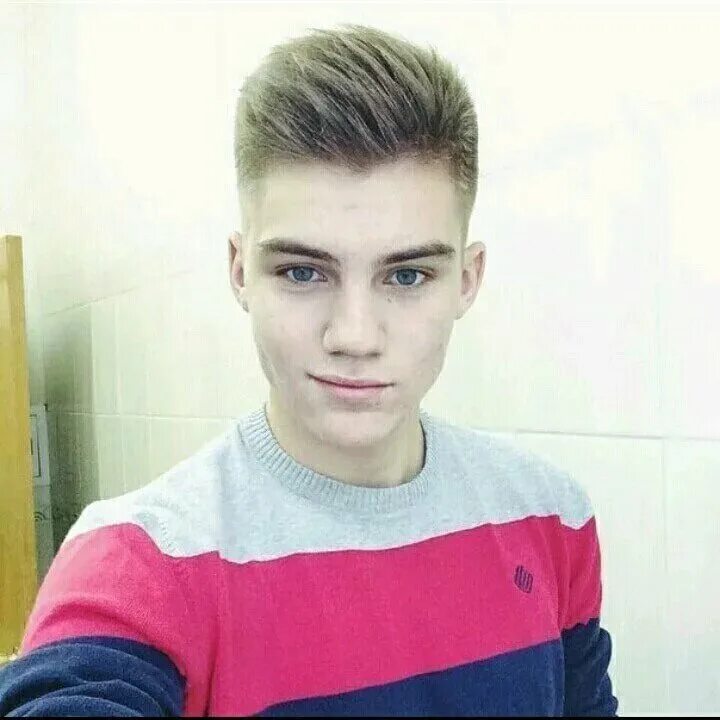 Богдан алехин. Лицо 17 парня. Артем рудской. Крис коллинз. Виллиам гарсия.