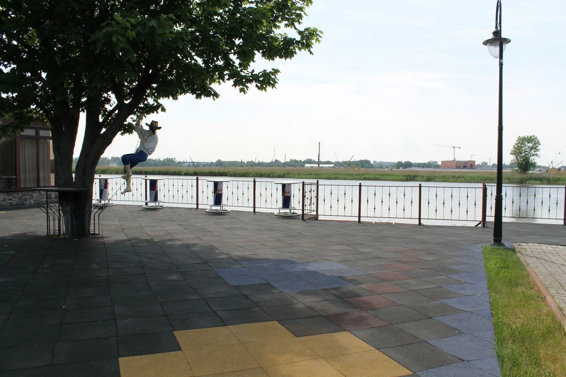 Пирсы и причалы. Пирс калининград. Пирс калининград. Калининград набережная пирсы. Пирс на ялтинской.