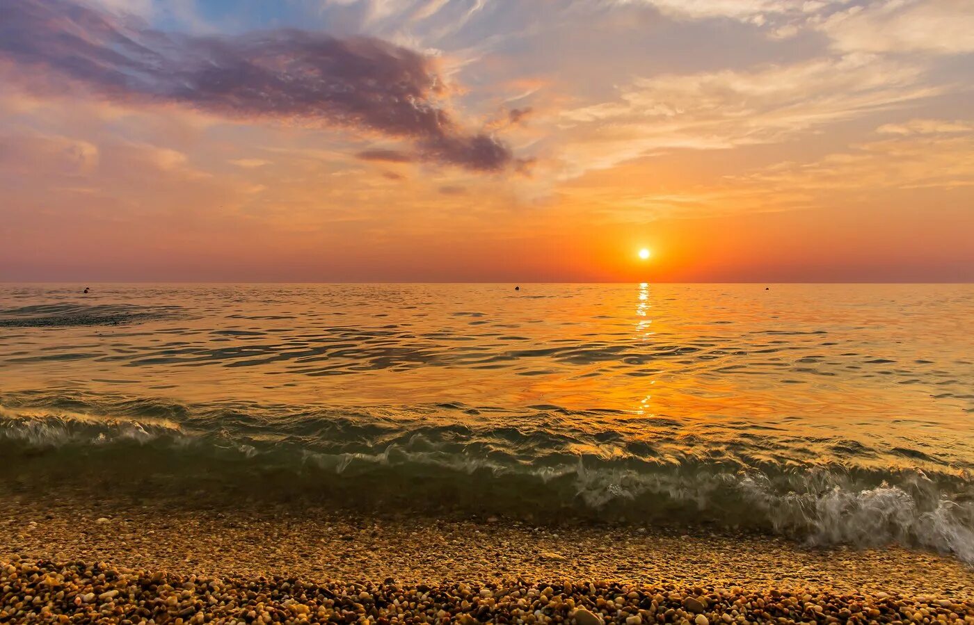 Море солнце. Солнечное море. Море солнце жара. Теплое море. Жар под солнцем