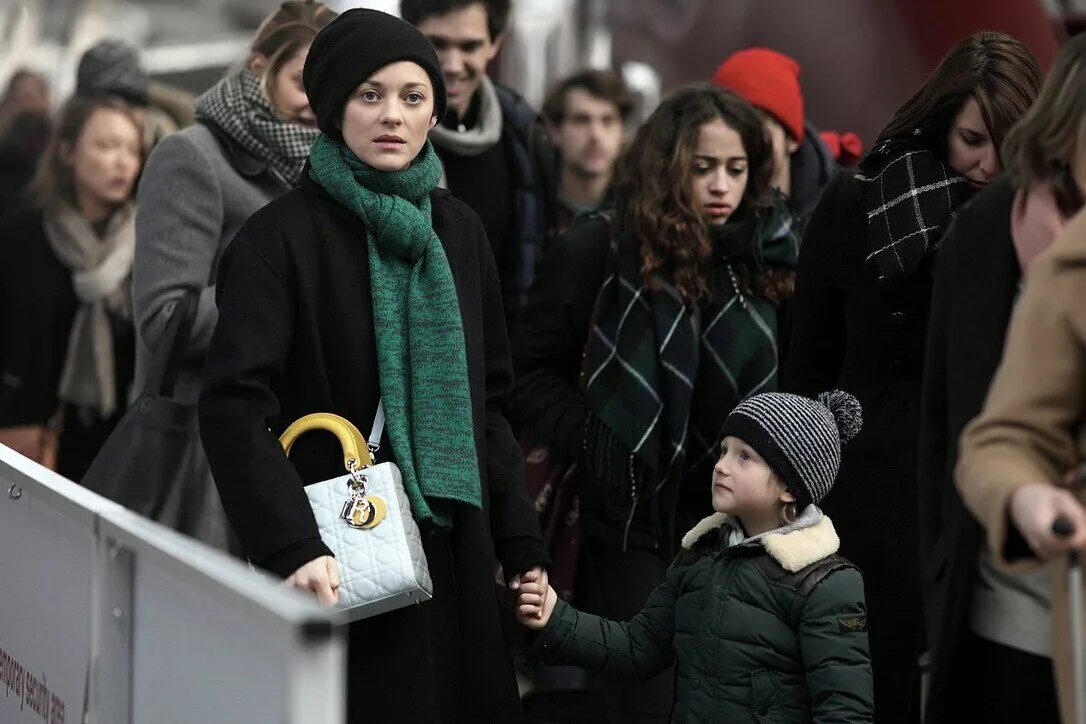 Вечно молодой фильм 2017. Вечно молодой фильм 2018. Молодой сериал нтв. Молод 2017. Гийом кане вечно молодой.