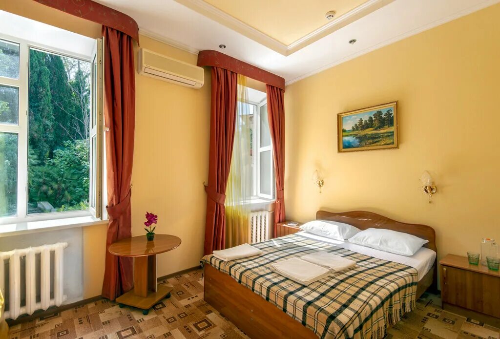 отель роом сочи. частная гостиница дагомыс. гостевой дом vip house сочи. гостевой дом роберто. гостевые дома комната сочи.