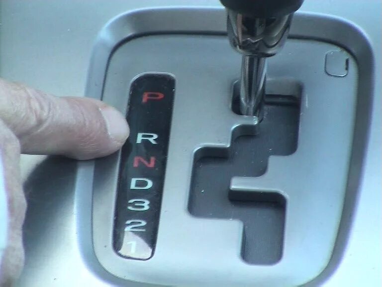 Автоматическая коробка передач - Управление автомобилем - Руководство по эксплуа