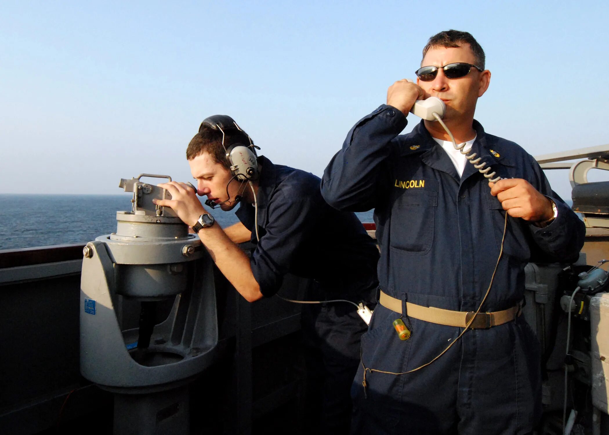 Martrust для моряков. Матрос us navy. американские моряки. форма американских моряков. форма американских подводников.