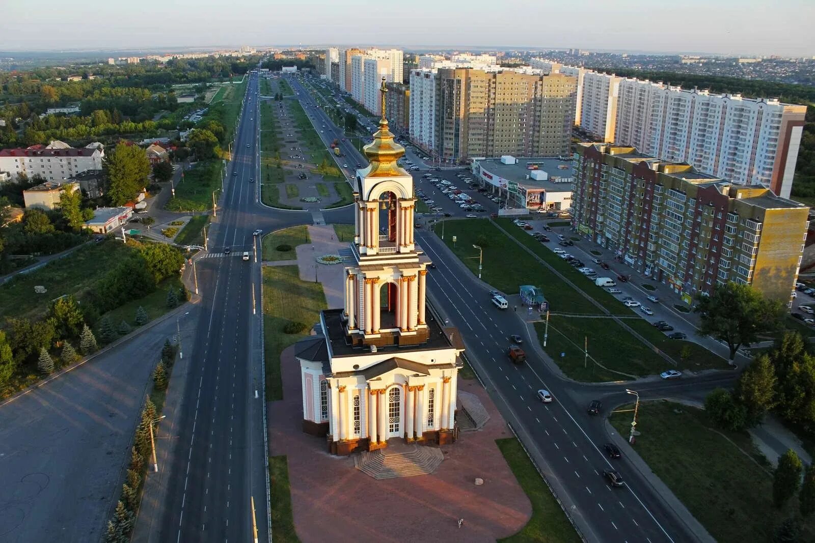 Актуальный курск. Проспект Победы Курск. Город Курск проспект Победы. Храм на проспекте Победы Курск. Проспект Победы Курск вид сверху.