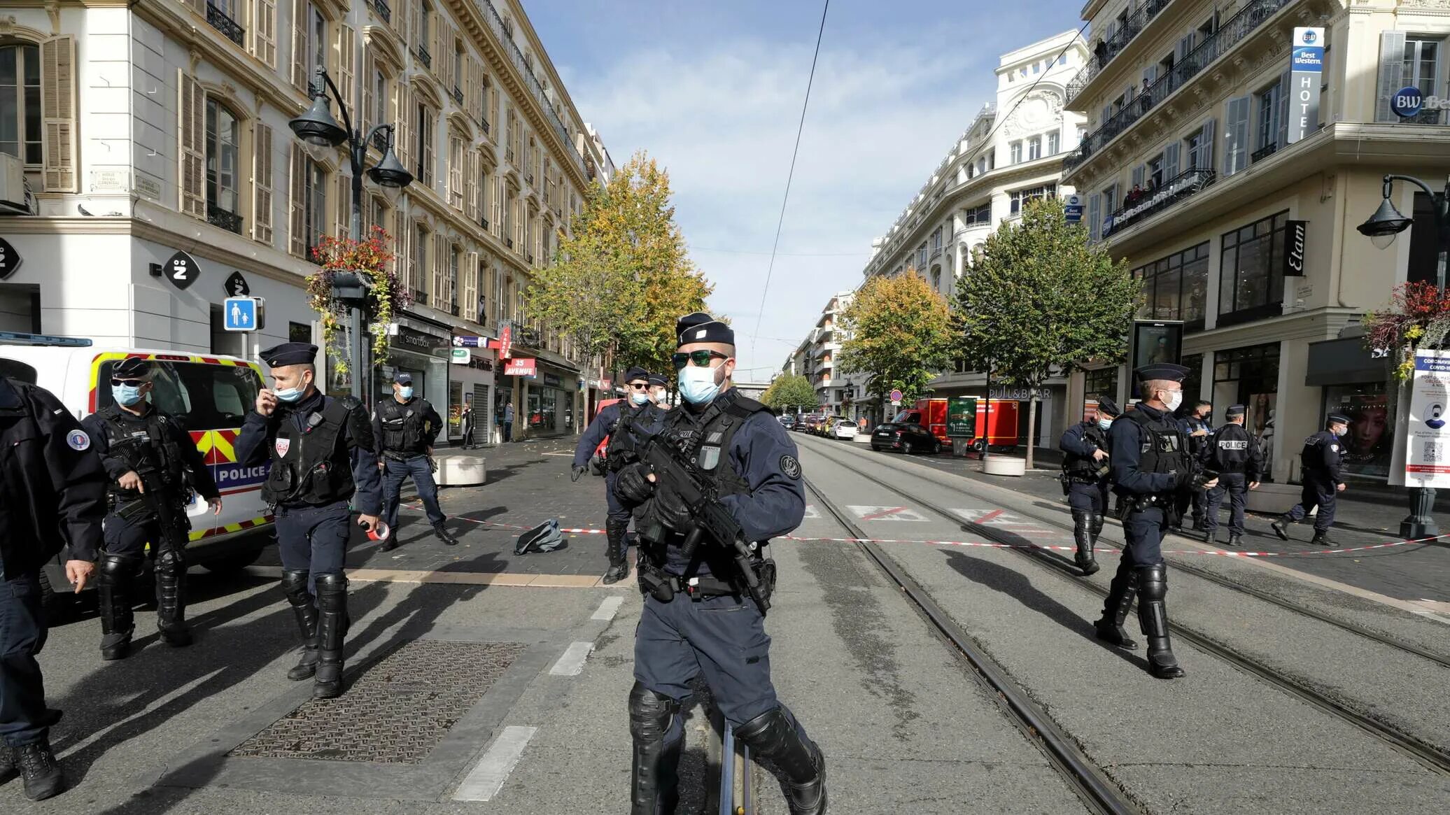 Нападения неизвестного. Терроризм во Франции.