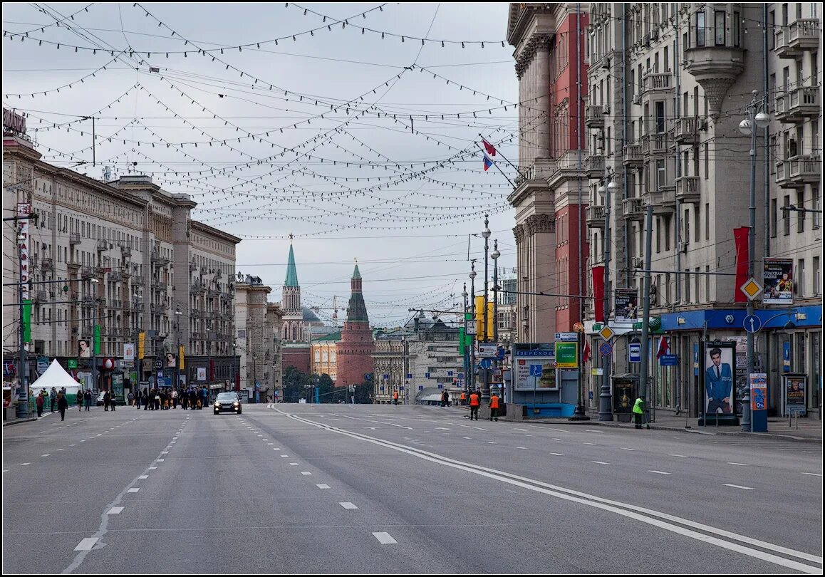 Все улицы россии. Тверская улица Москва. Центр Москвы Тверская улица. Тверская улица 2005 год. Москва Арбат Тверская.