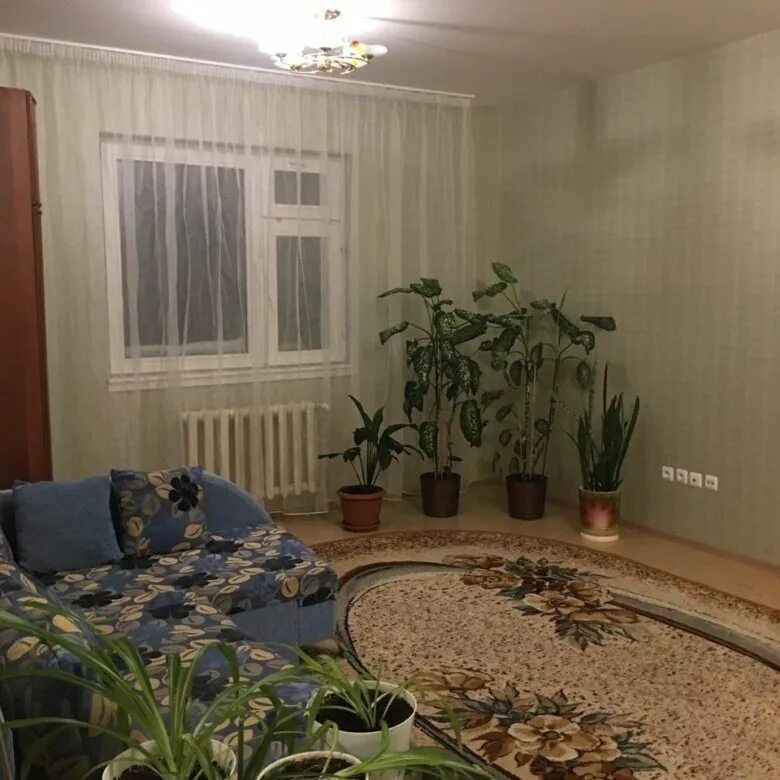 Однушка салехард в двух этажках. Салехард недвижимость. Авито салехард недвижимость квартиры. Салехарде комбинатская 13. Квартира в салехарде.