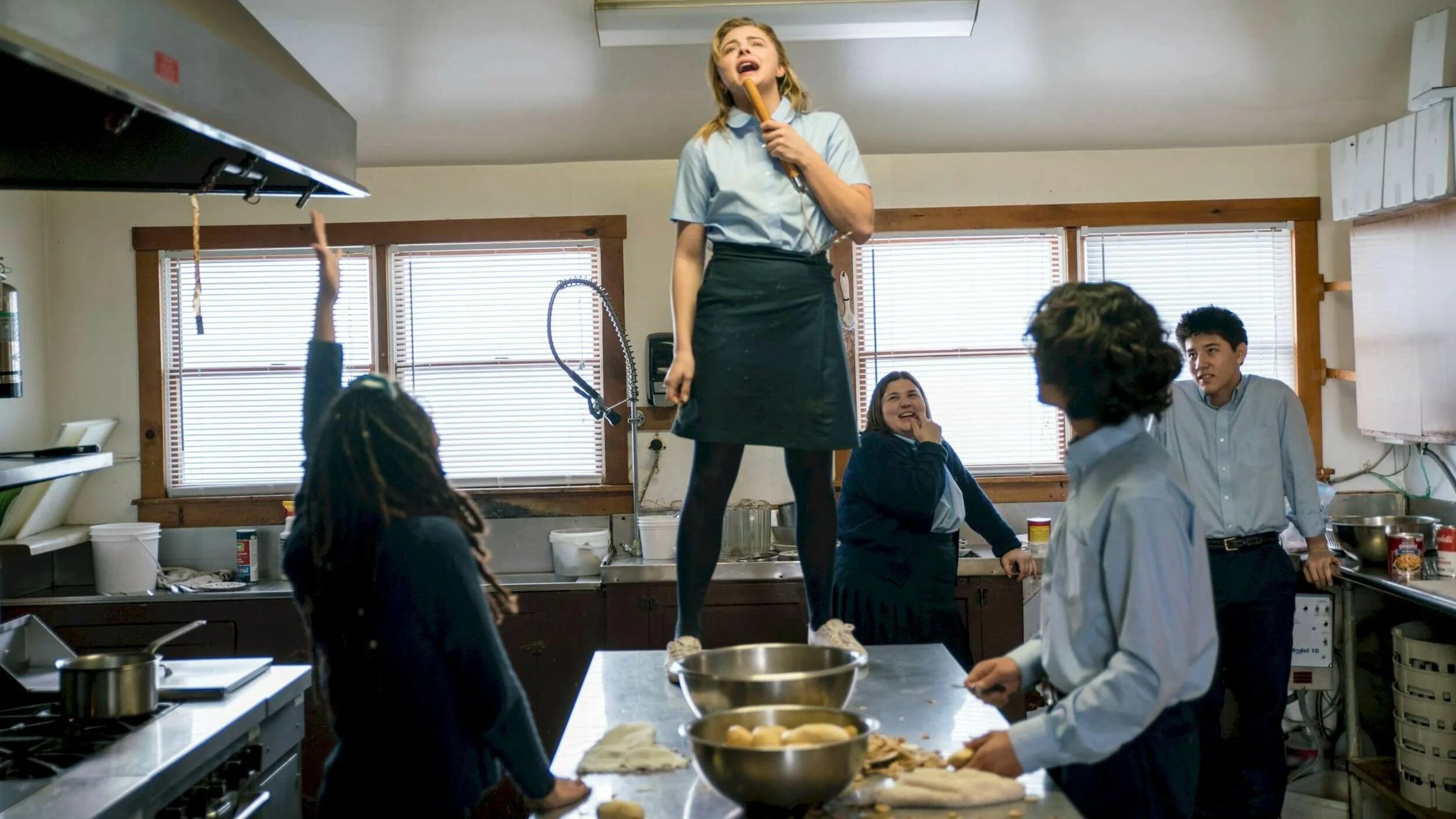 Неправильное воспитание кэмерон пост фильм 2018. Неправильное воспитание кэмерон пост фильм. Неправильное воспитание кэмерон пост. Неправильное воспитание кэмерон пост фильм. Эмили м.