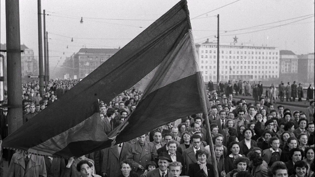 Венгерская революция 1956. Памятник Сталину Будапешт 1956.