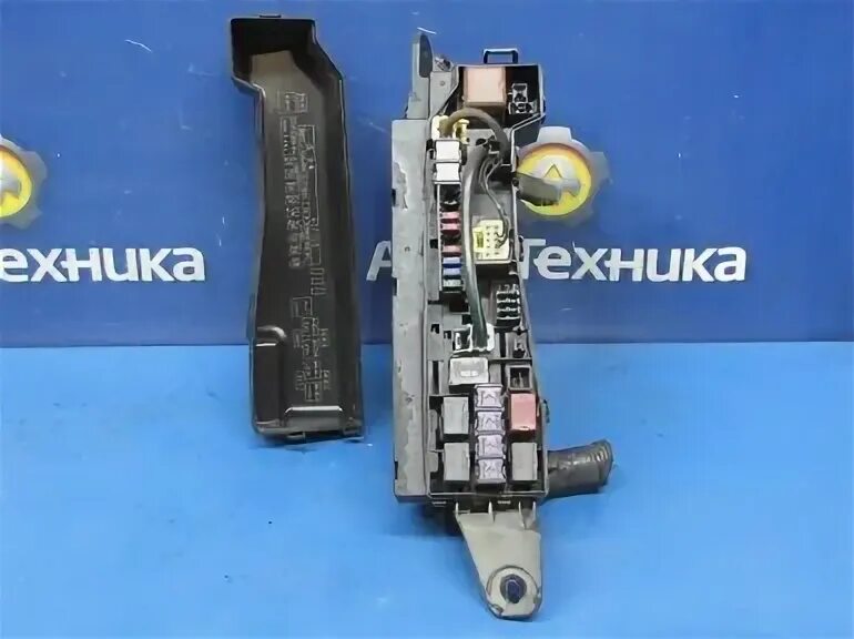 Блок предохранителей Toyota Corolla Fielder NZE141G 1NZ-FE 2007 4044