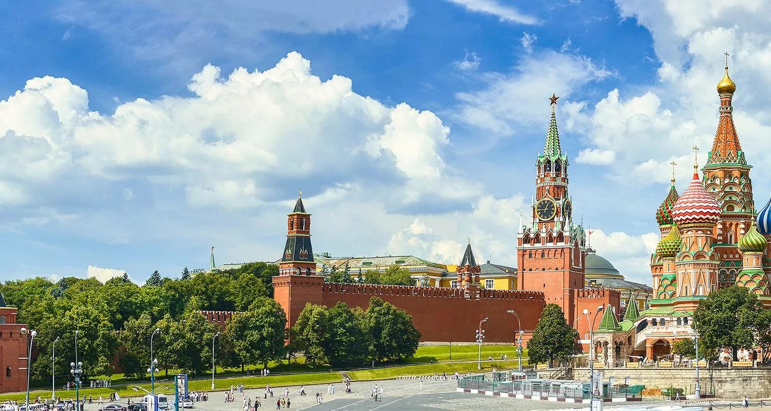 Москва кремль москва река. Сферическая панорама красной площади. Московский кремль панорама. Кремль с васильевского спуска. Панорама.