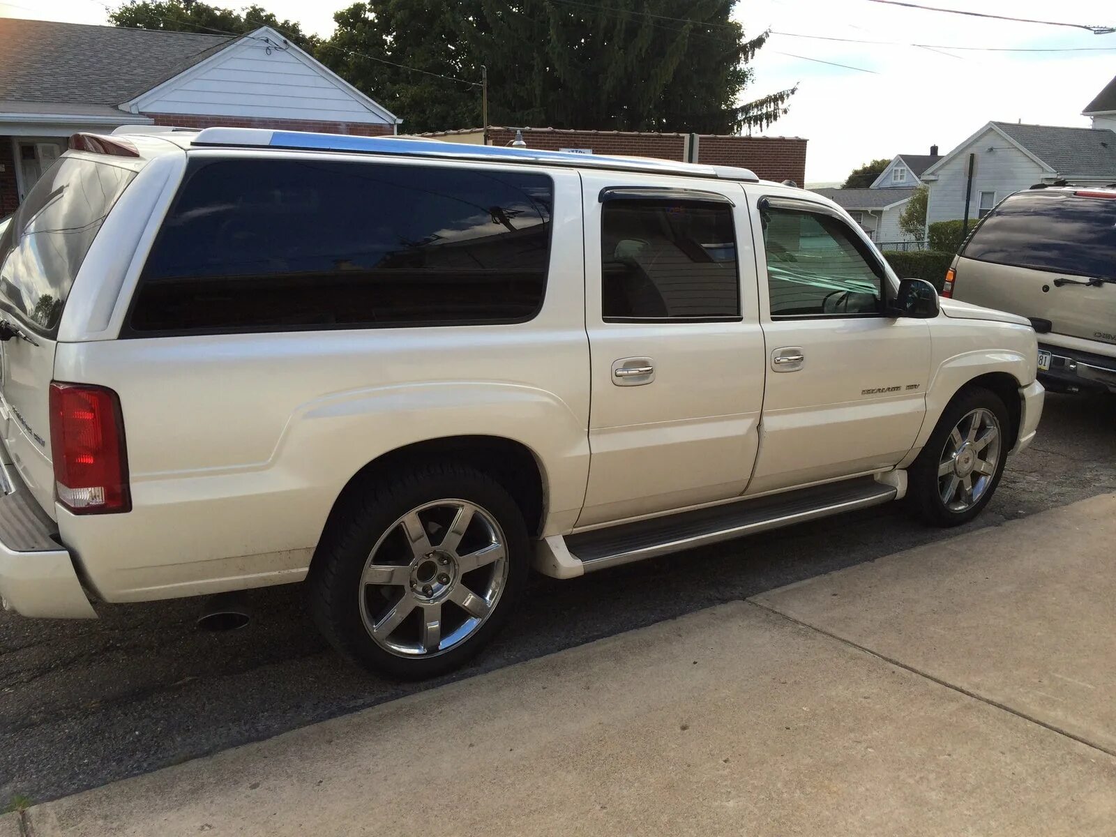 Кадиллак эскалейд 2004. Cadillac escalade 2004. Escalade 2004. Кадиллак эскаладе 2004. Escalade 2004.