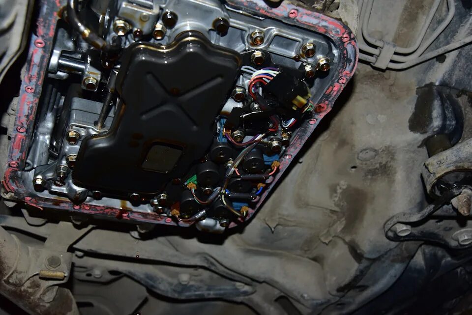 Sh subaru 2010 фильтр акпп. Разъёмы акпп субару форестер sf5. Замена масла акпп форестер. Фильтр акпп subaru forester sh. Соленоиды акпп subaru forester sf5.