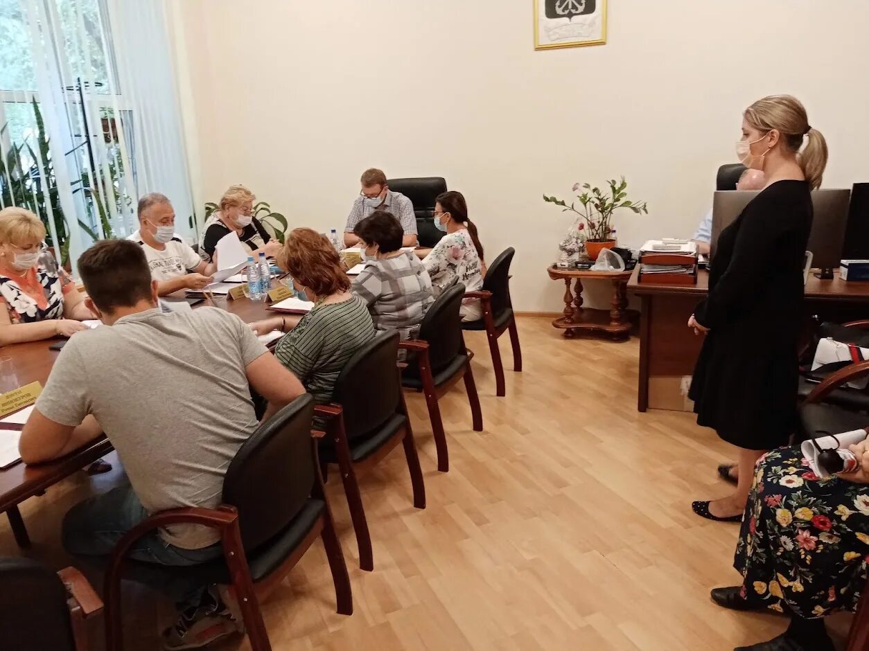 Джиоева ирина петровна. Совет депутатов нагатинский затон. Муниципалитет нагатинский затон. Модяева людмила алексеевна жилищник нагатинский затон. Глава района нагатинский затон джиоева ирина петровна.