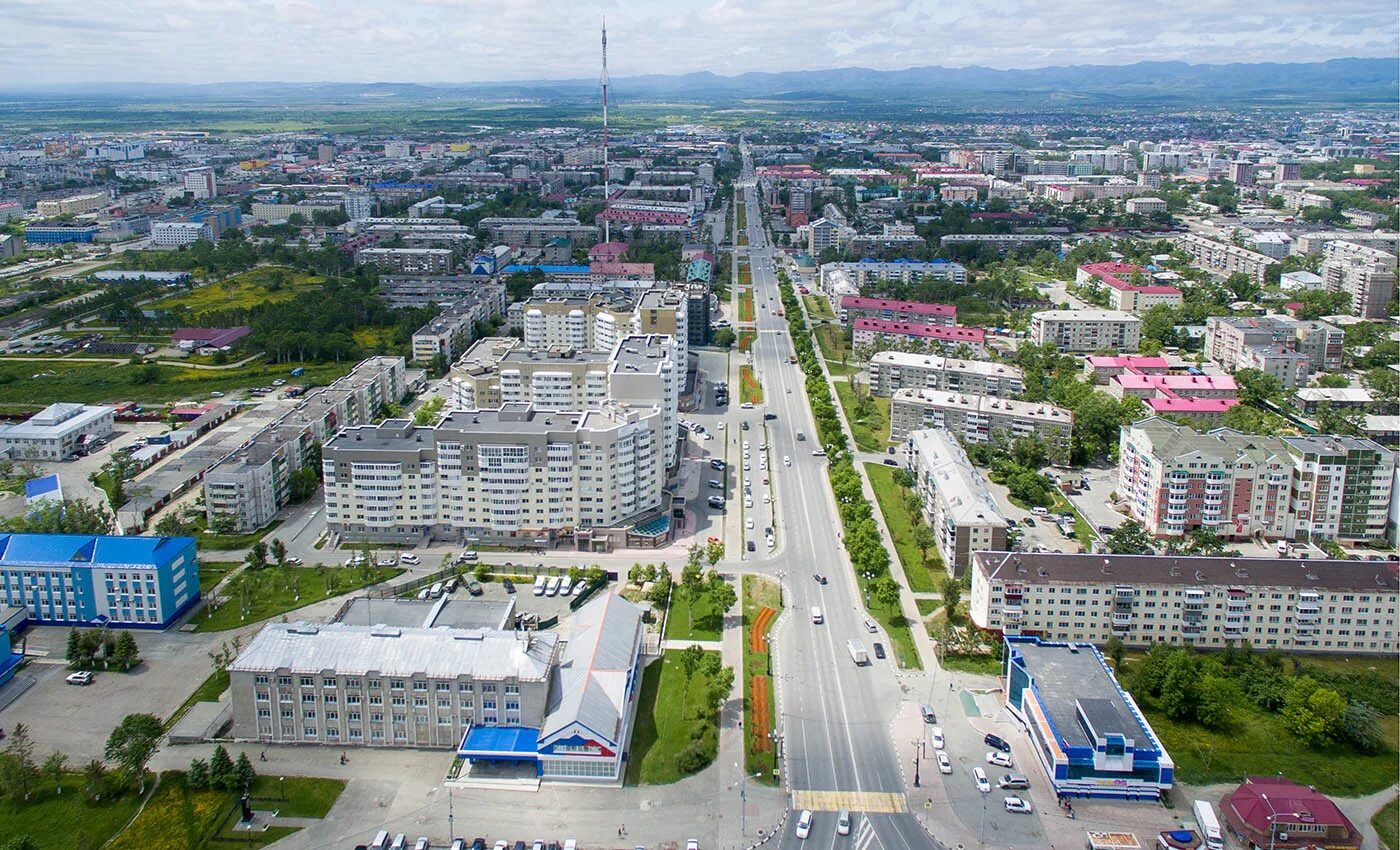 Южно сахалинском время. Город южно-сахалинск. южно-сахалинск центр города. сахалин город южно сахалинск. сахалинская область южно сахалинск горо.