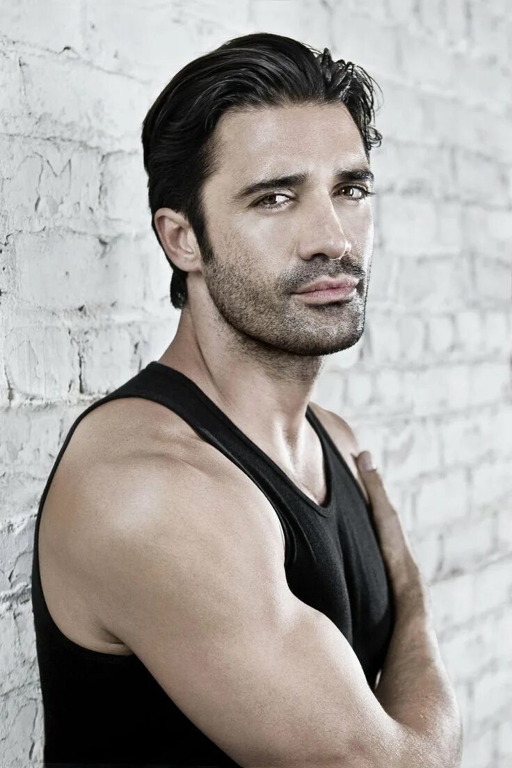 Греки парни. Вид грек. Философ сократ реконструкция внешности. Константин аргирос. Вид грек.