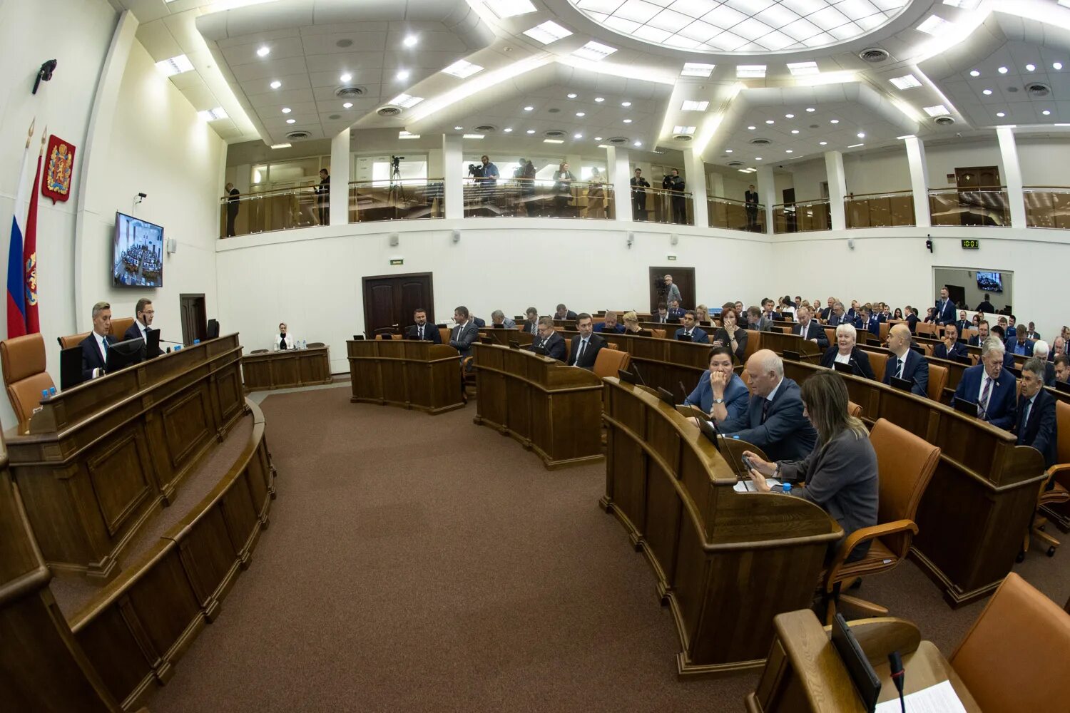 Первое заседание законодательного собрания. Додатко Красноярск Законодательное собрание. Законодательное собрание Красноярского края. Законодательное собрание Хакасия. Заксобрание Красноярского края Гольдман.