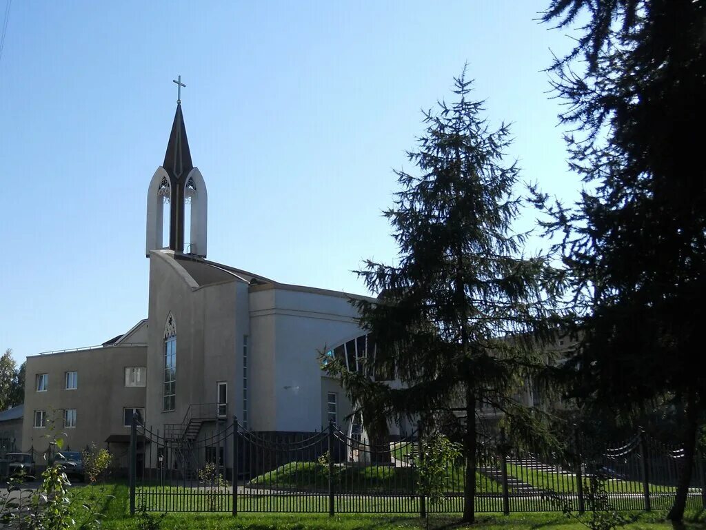 костел кемерово католический. католическая церковь кемерово. храм непорочного сердца пресвятой девы марии. католическая церковь кемерово. храм пресвятой девы марии кемерово непорочного.