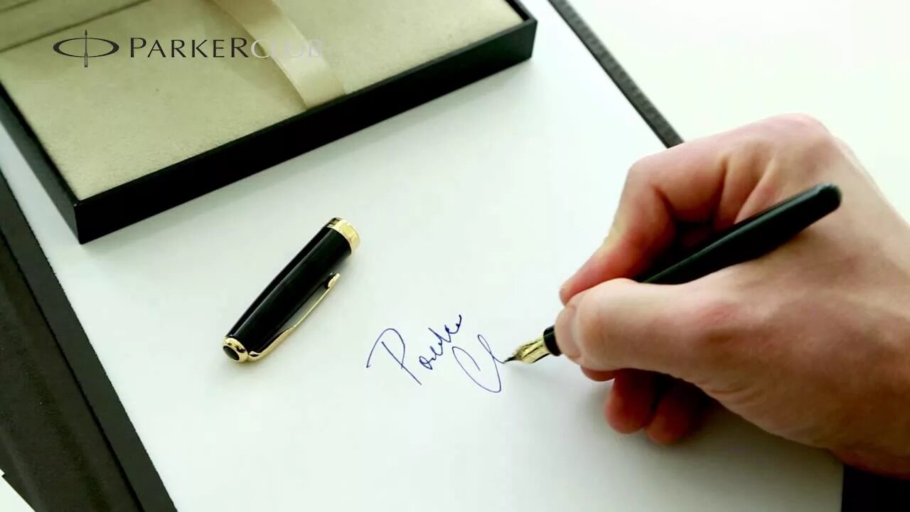 Черная ручка плохо пишет. Ручка перьевая Parker. Подпись перьевой ручкой. Новые ручки. Ручка для подписи документов.
