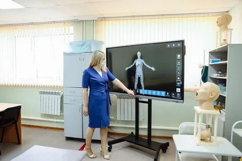 50 медработникам
