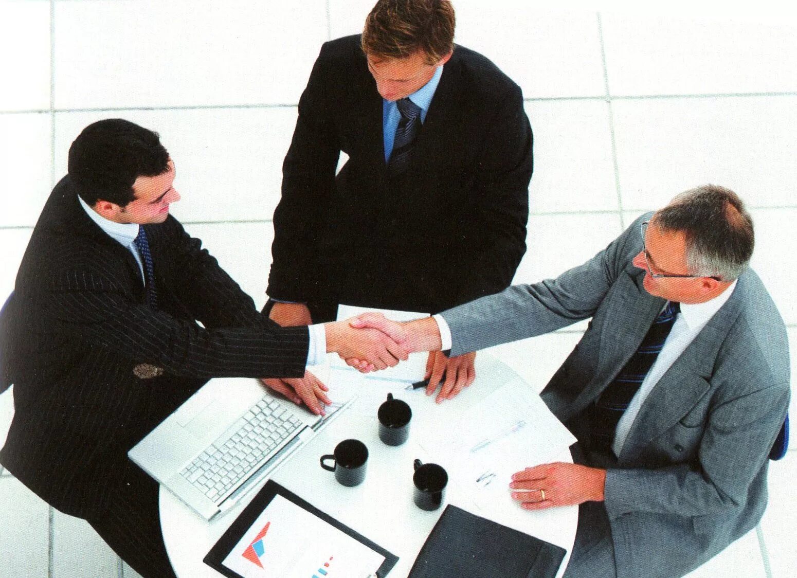 Переговорные вопросы. Круг вопросов которые регулирует государство. Посредник в переговора. Переговоры иллюстрация. Переговорный процесс картинки.