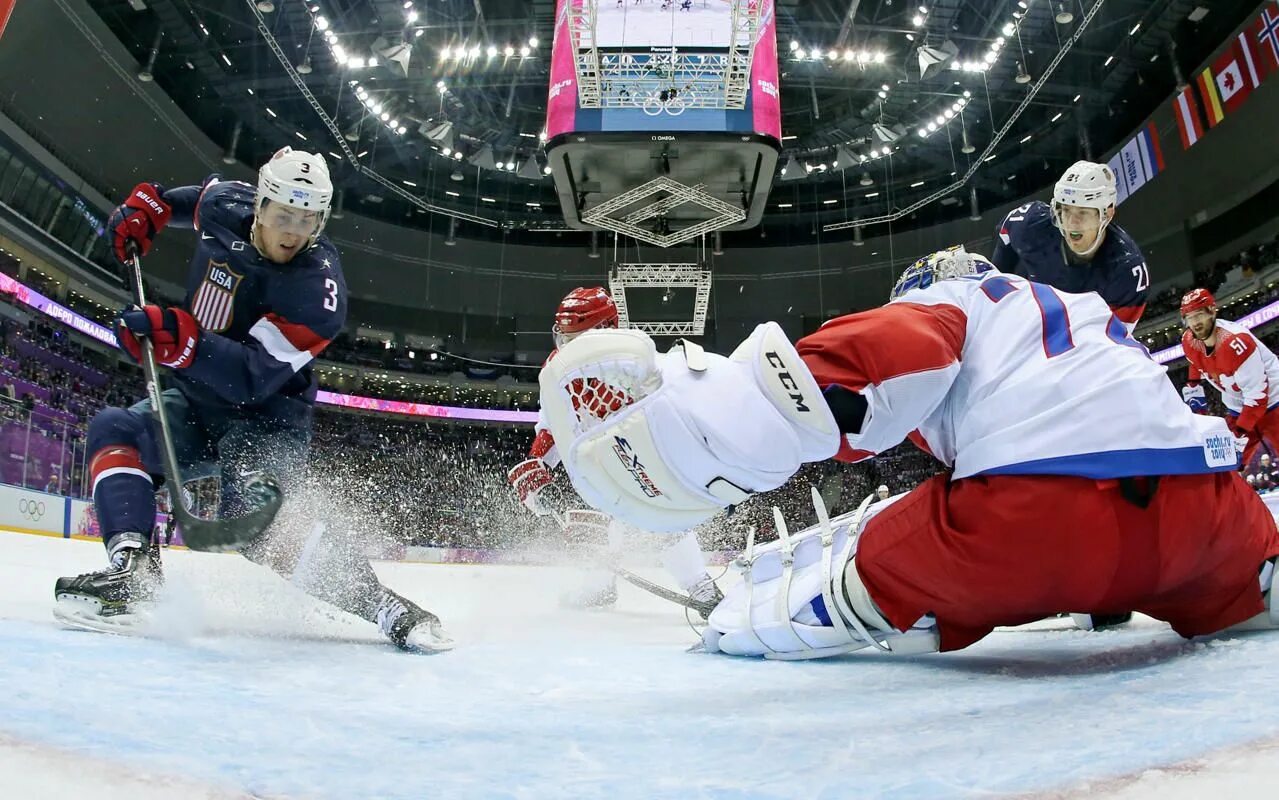 Complete with ice hockey