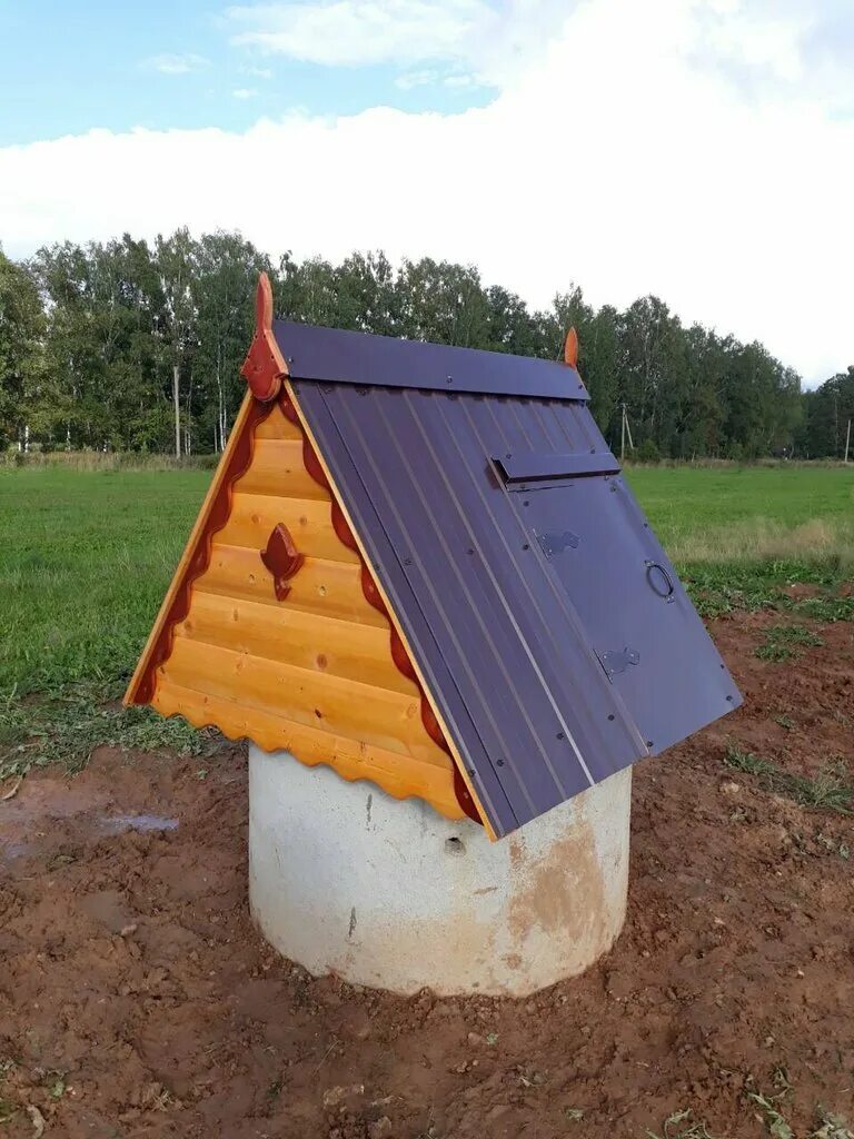 Колодезный домик. Питьевой колодец. Обустройство колодца. Родник "монастырский колодезь". Колодец с домиком под ключ.