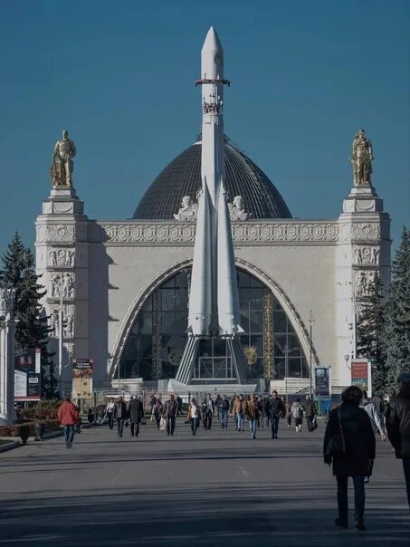 Павильон космос на вднх фото Отзыв о Павильон "Космос" на ВДНХ (Россия, Москва) Экспозиция космического павил