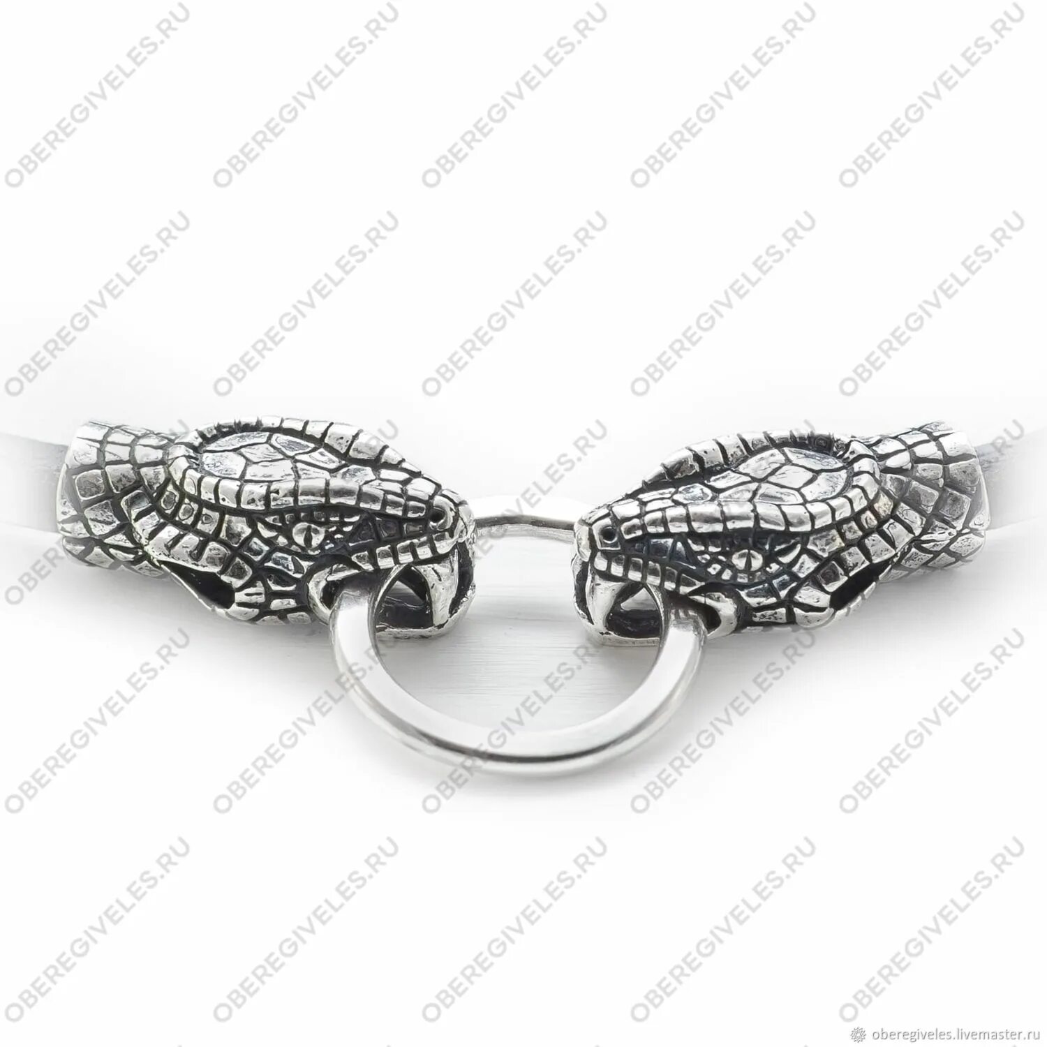 Змеиный амулет. Амулет ведьмака школы змеи. Голова змеи оберег. Амулет змея. Амулет змеи.
