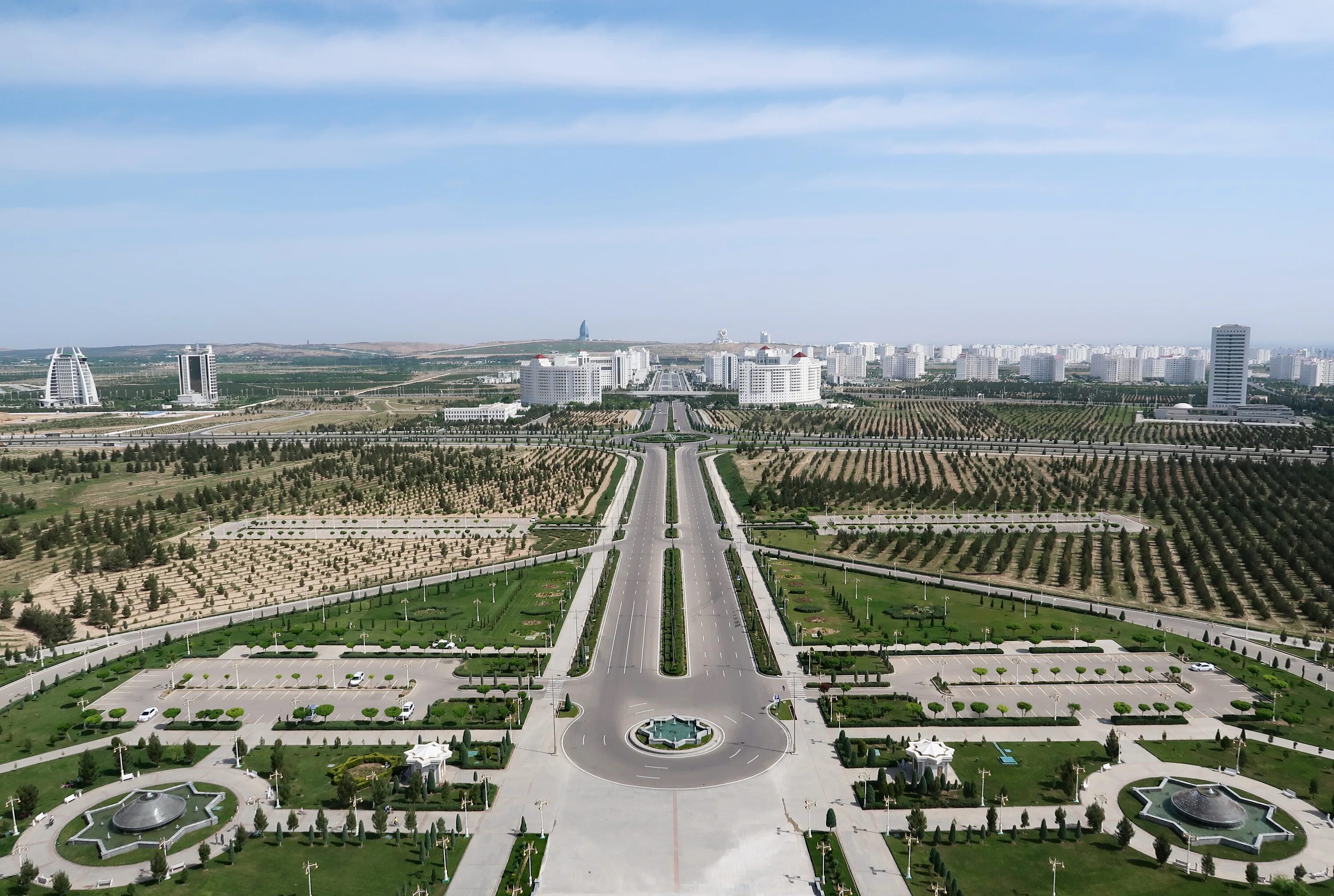 Ашхабад столица Туркменистана. Ашгабат Туркменистан Ашхабад. Дворец Рухыет Ашхабад. Проспект Битарап Туркменистан.