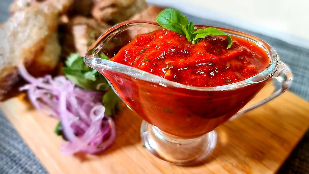 Армянский красный соус. Армянский соус для шашлыка. Томатный соус к шашлыку. Красный соус для шашлыка. Соус для шашлыка с кинзой