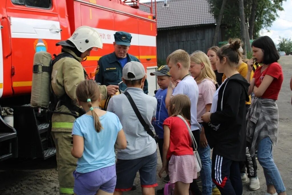 Спасательный мир. Экскурсия в МЧС. Пожарно-спасательный отряд 310. Заметка экскурсия в МЧС. Пожарное отделение.