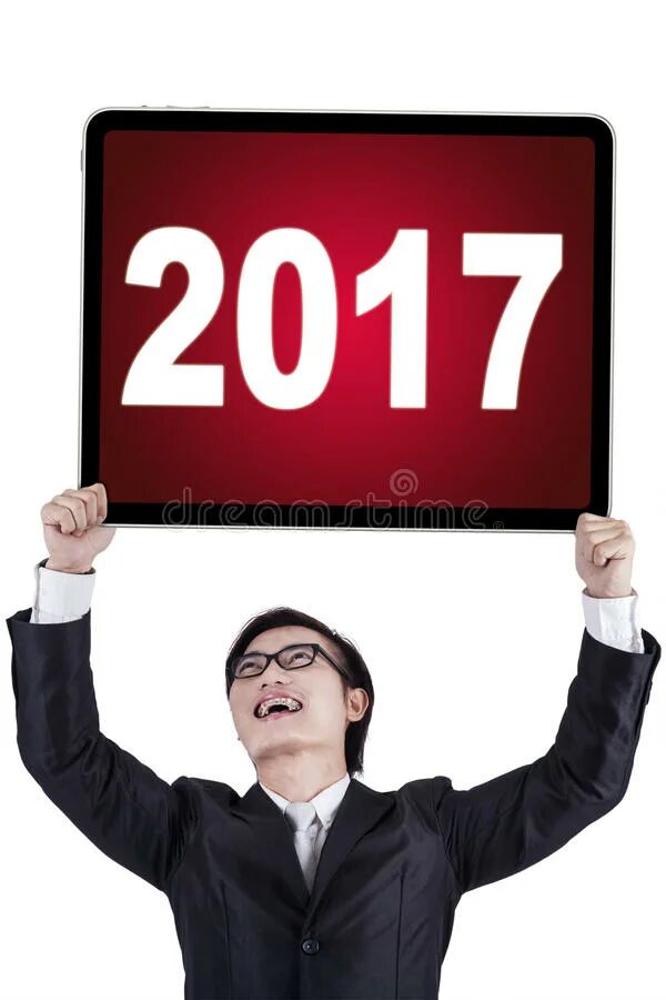 Держи 2017. Мужчина держит цифры.