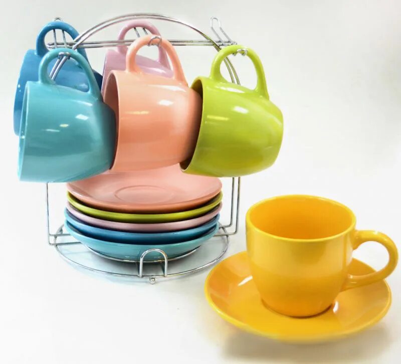 Kitchen cup. Набор чашек с блюдцами. Красивая посуда для кухни. Набор разноцветных кружек. Разноцветные чашки с блюдцами.