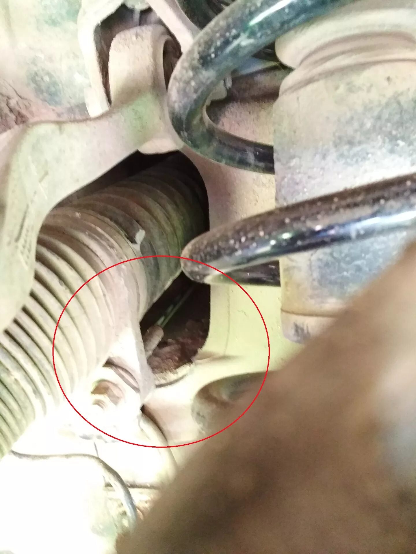 Подвеска шкода октавия а5. Щелчки при повороте руля. Скрип спереди на форд мондео 4. Хруст спереди пежо 4007. Скрип на рено меган 2.