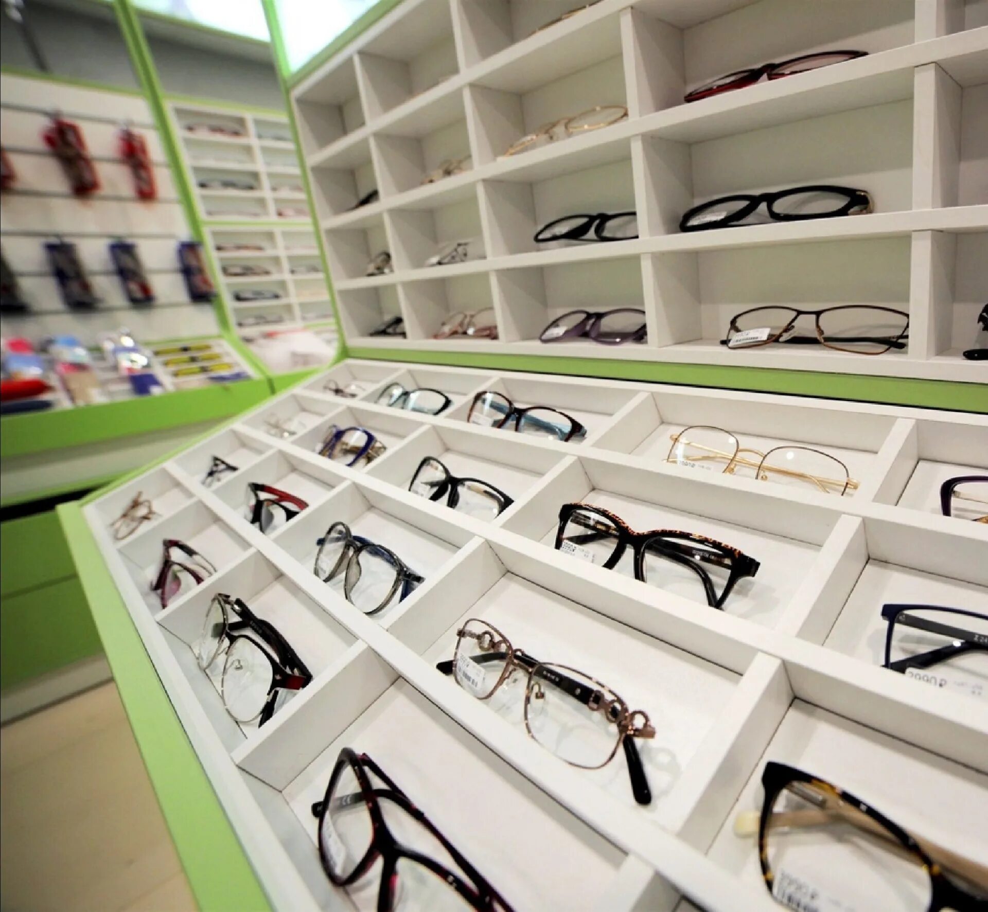 Оптика керчь. Гранд оптика керчь горького. Оптика керчь. Социальная оптика керчь. Орджоникидзе 11 керчь.