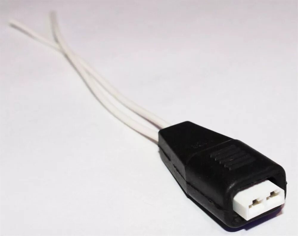 штекер заднего хода. разъем датчика заднего хода ваз 1118. разъем датчика заднего хода ваз 2108. разъëм датчика заднего хода лада калина. разъем заднего хода ваз 2108.