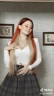 Девушка похожа на дашу дошик