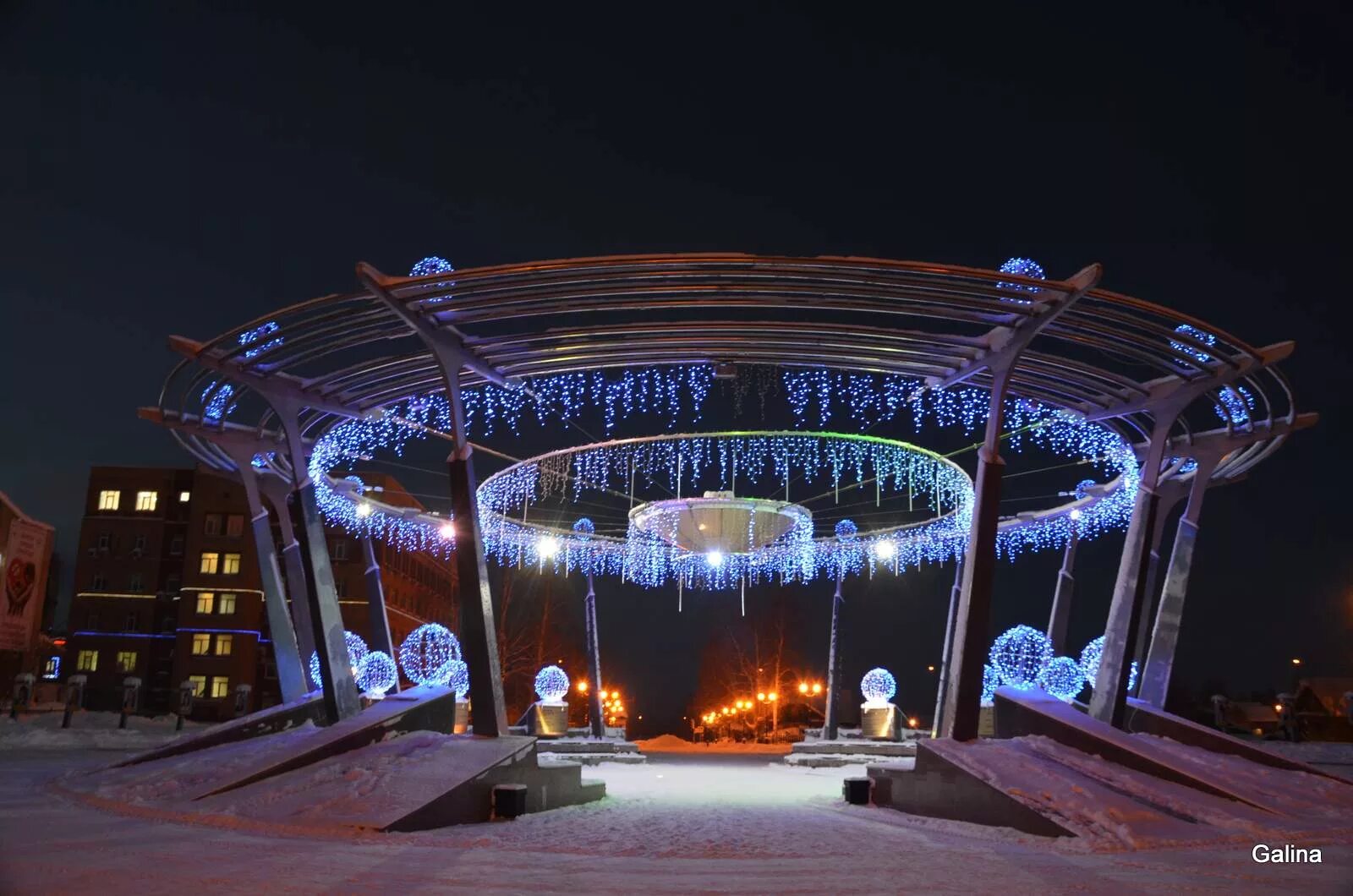 куда можно сходить в ханты мансийске. центральная площадь ханты-мансийска. город ханты-мансийск природа. куда можно сходить в ханты мансийске. археопарк хмао.